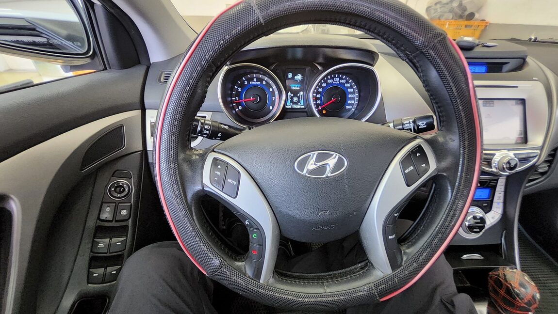 HYUNDAI AVANTE MD M16 GDi TOP 2011 - zdjęcie 17