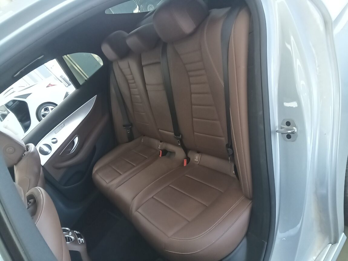 MERCEDES-BENZ E-CLASS (5TH GEN) E350 4MATIC AVANTGARDE 2021 - zdjęcie 19