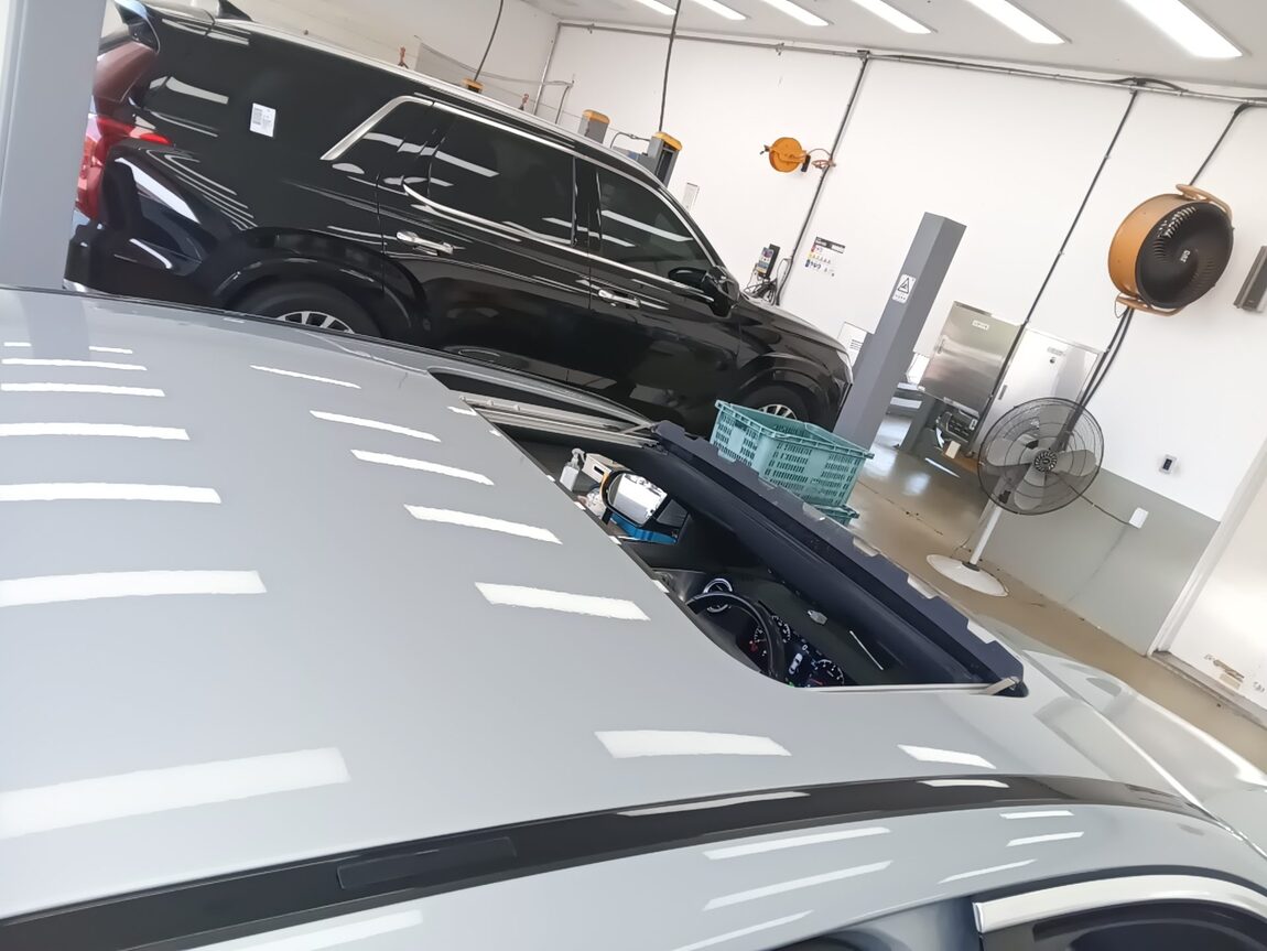 MERCEDES-BENZ E-CLASS (5TH GEN) E350 4MATIC AVANTGARDE 2021 - zdjęcie 25