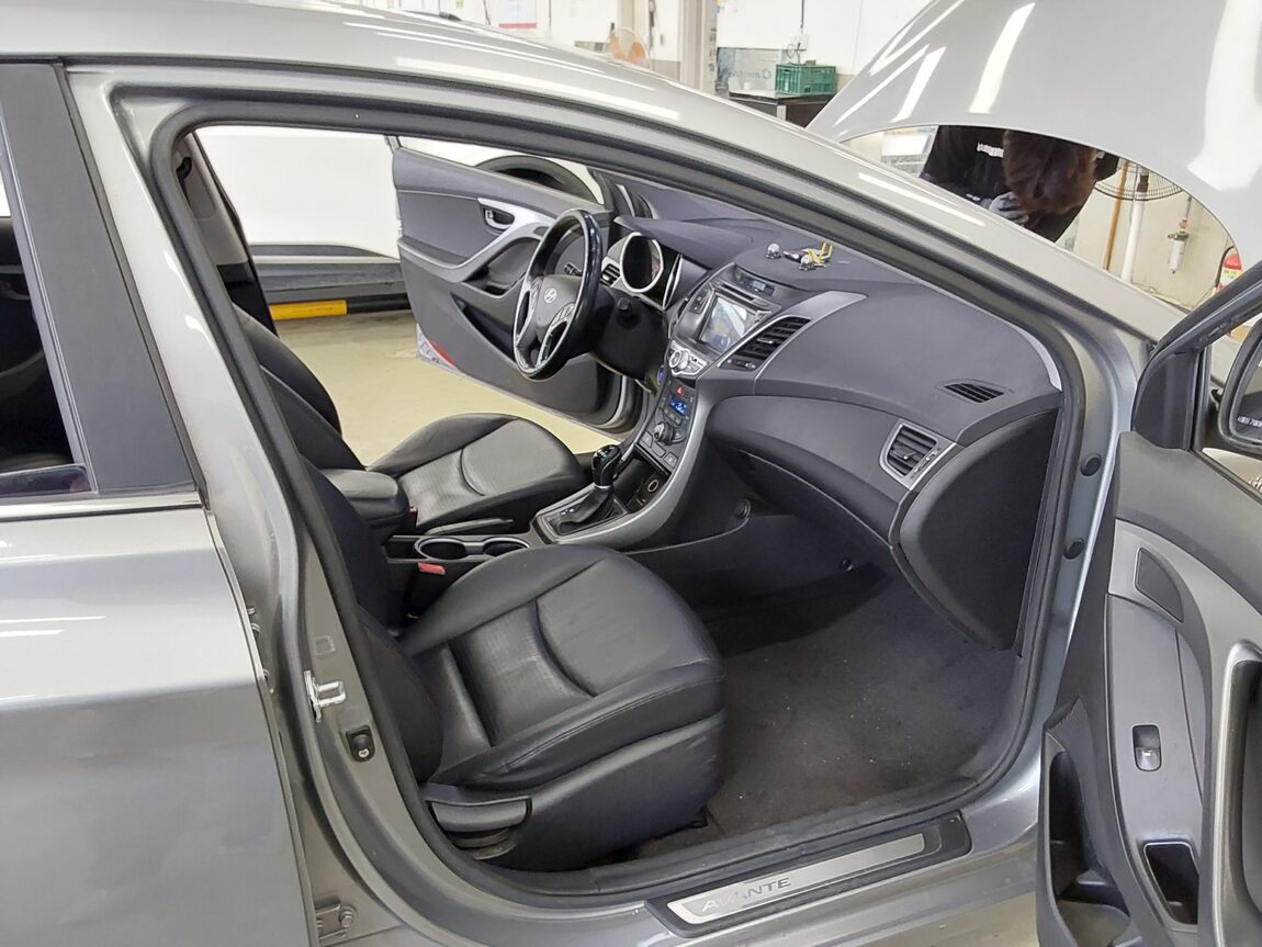 HYUNDAI THE NEW AVANTE MD 1.6 VGT MODERN 2014 - zdjęcie 14