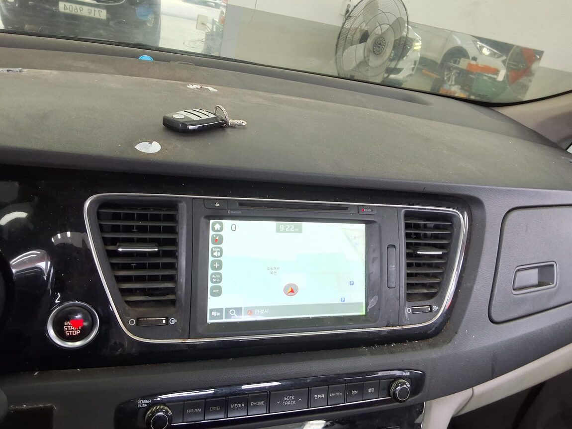 KIA ALL NEW CARNIVAL 11-SEATER DIESEL PRESTIGE 2015 - zdjęcie 18