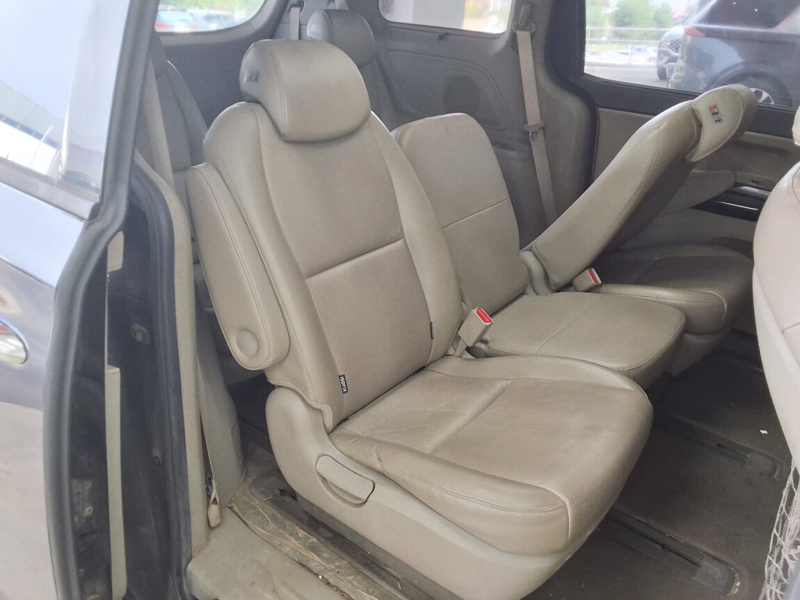 KIA ALL NEW CARNIVAL 11-SEATER DIESEL PRESTIGE 2015 - zdjęcie 13