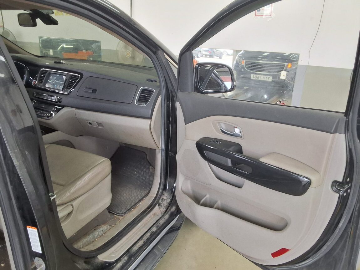 KIA ALL NEW CARNIVAL 11-SEATER DIESEL PRESTIGE 2015 - zdjęcie 14