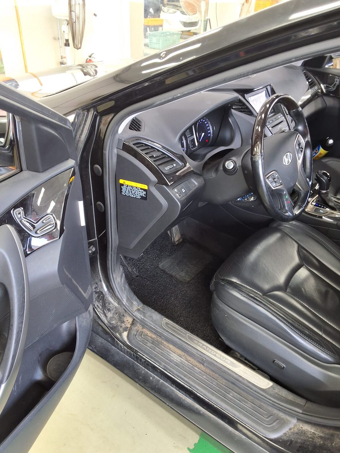 HYUNDAI GRANDEUR HG HG 240 LUXURY 2012 - zdjęcie 10