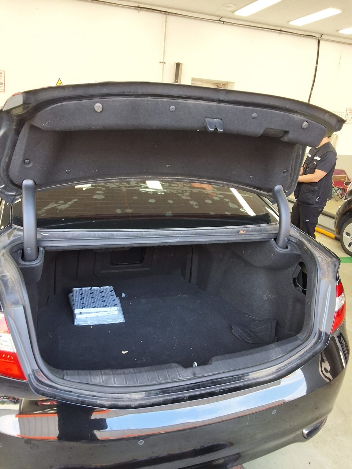 HYUNDAI GRANDEUR HG HG 240 LUXURY 2012 - zdjęcie 15