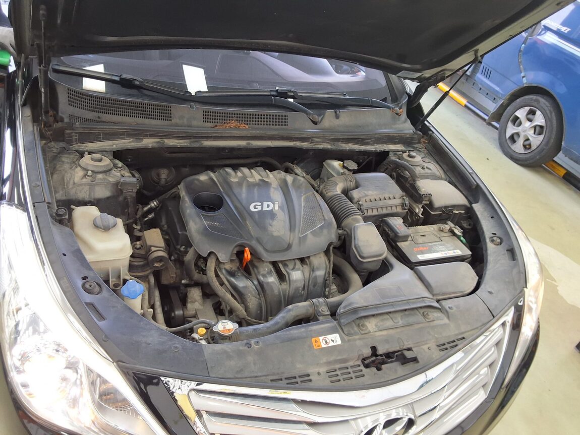 HYUNDAI GRANDEUR HG HG 240 LUXURY 2012 - zdjęcie 18