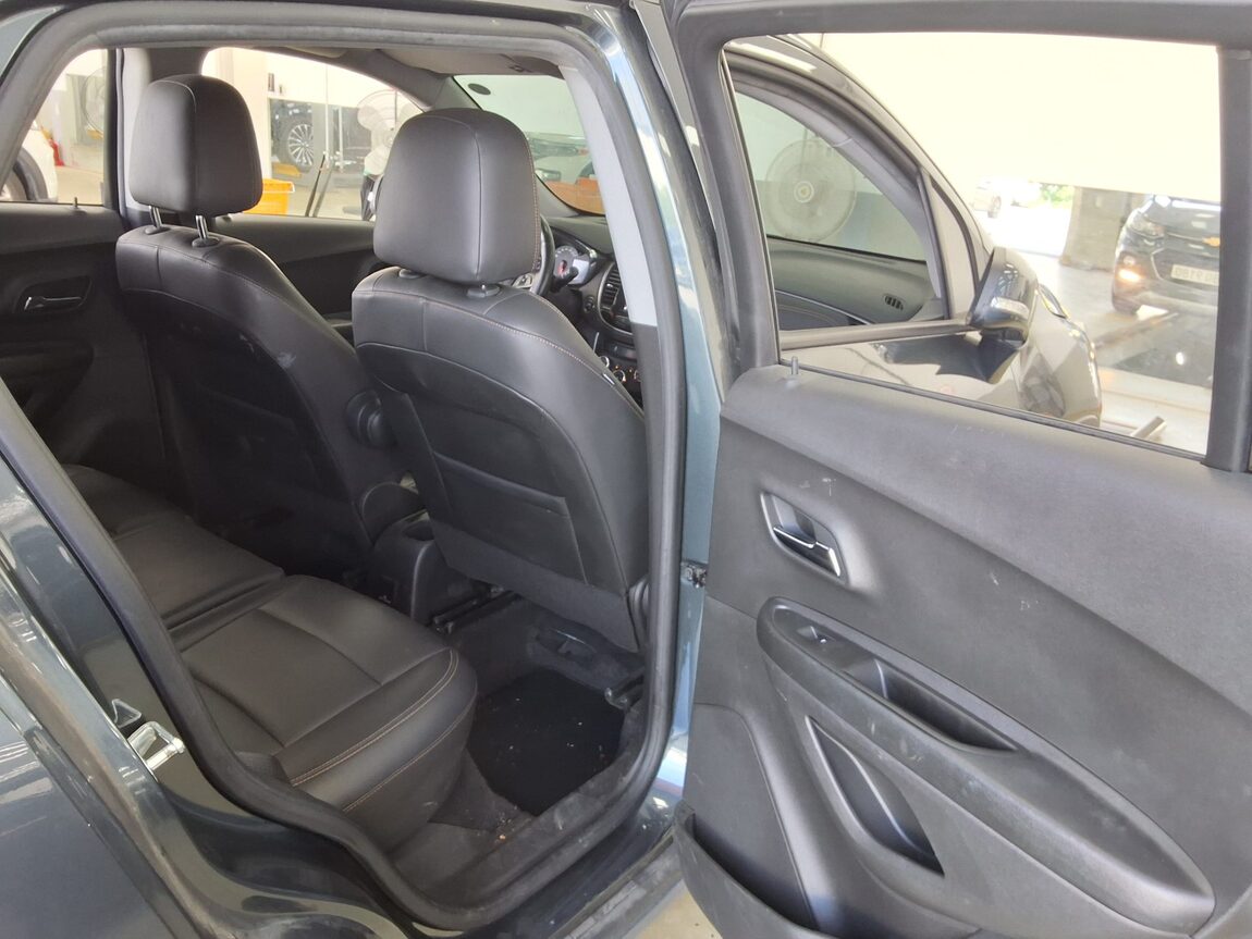 CHEVROLET (DAEWOO) THE NEW TRAX 1.6 DIESEL LT 2021 - zdjęcie 13