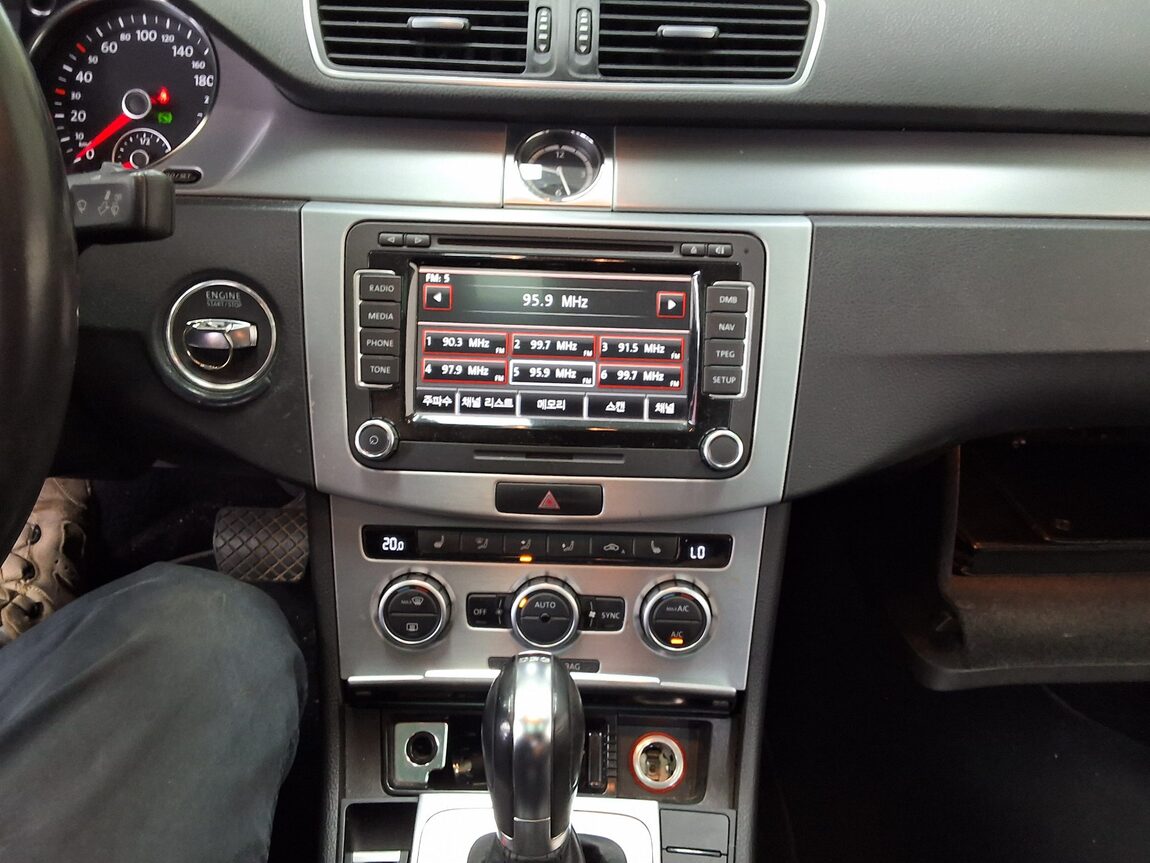 VOLKSWAGEN CC 2.0 TDI BLUEMOTION 4MOTION 2013 - zdjęcie 24