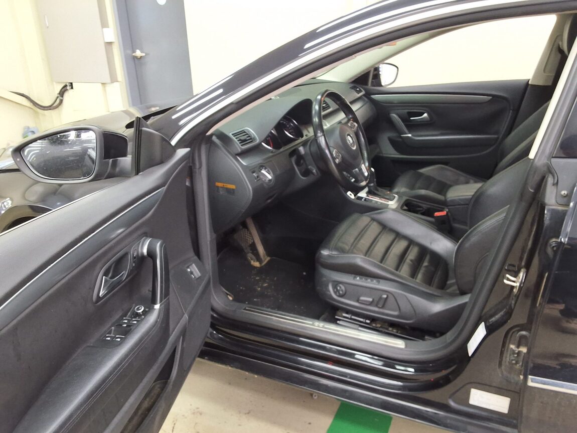 VOLKSWAGEN CC 2.0 TDI BLUEMOTION 4MOTION 2013 - zdjęcie 11