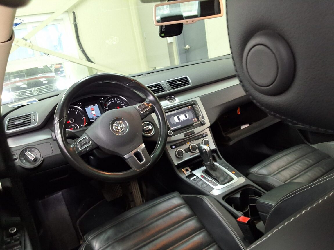 VOLKSWAGEN CC 2.0 TDI BLUEMOTION 4MOTION 2013 - zdjęcie 12