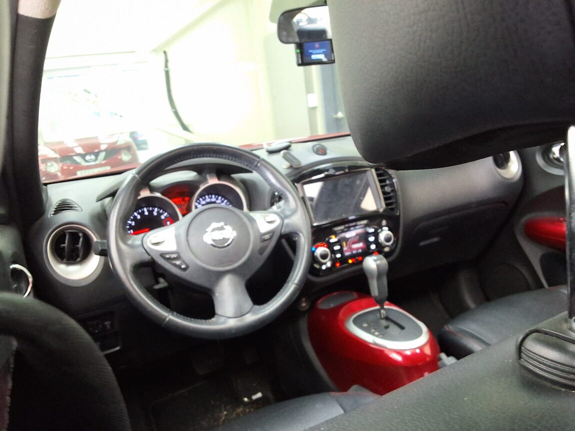 NISSAN JUKE 1.6 S 2016 - zdjęcie 12