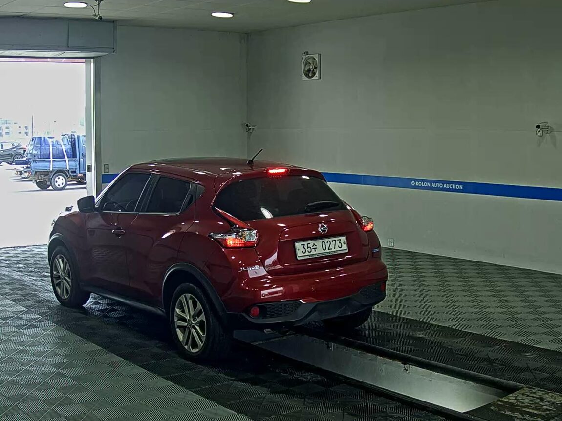 NISSAN JUKE 1.6 S 2016 - zdjęcie 6
