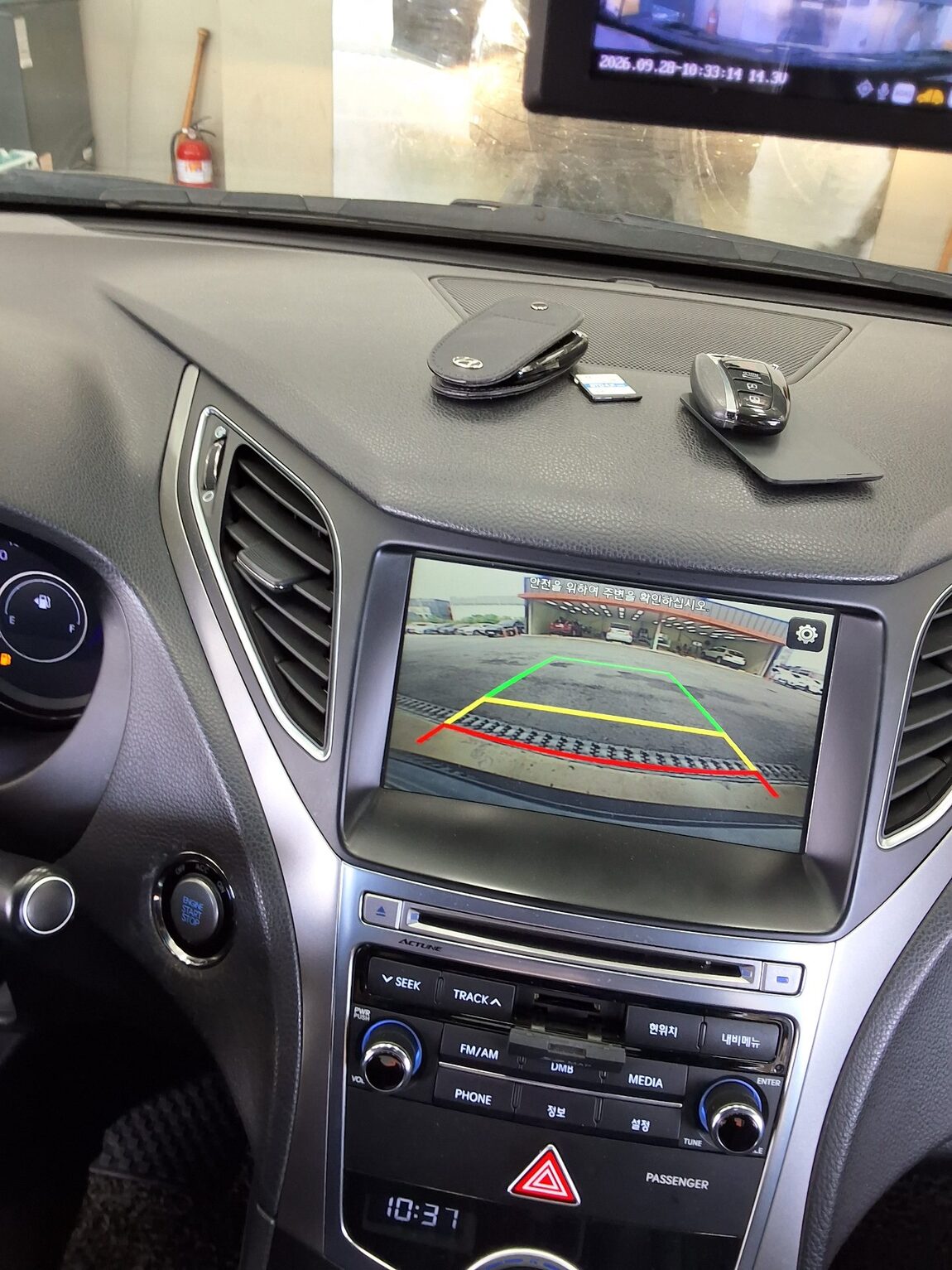 HYUNDAI GRANDEUR HG HG 300 PREMIUM 2015 - zdjęcie 17