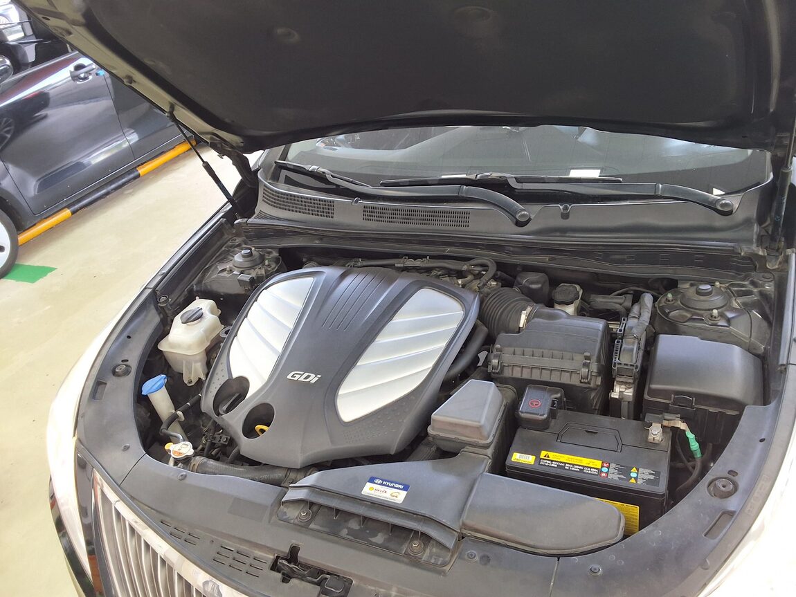 HYUNDAI GRANDEUR HG HG 300 PREMIUM 2015 - zdjęcie 18