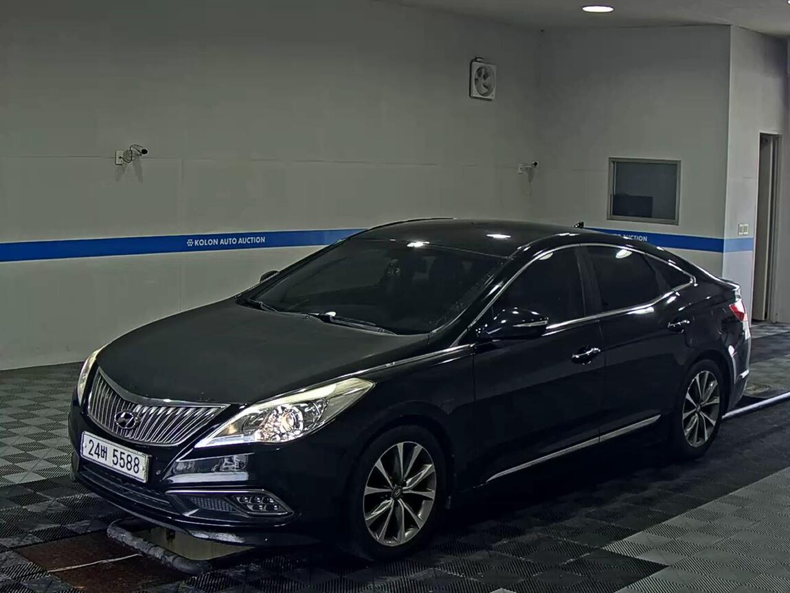 HYUNDAI GRANDEUR HG HG 300 PREMIUM 2015 - zdjęcie 2