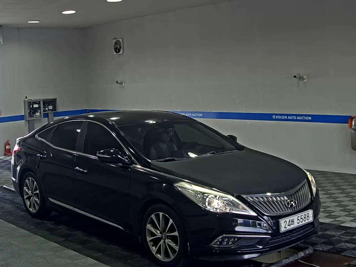 HYUNDAI GRANDEUR HG HG 300 PREMIUM 2015 - zdjęcie 3