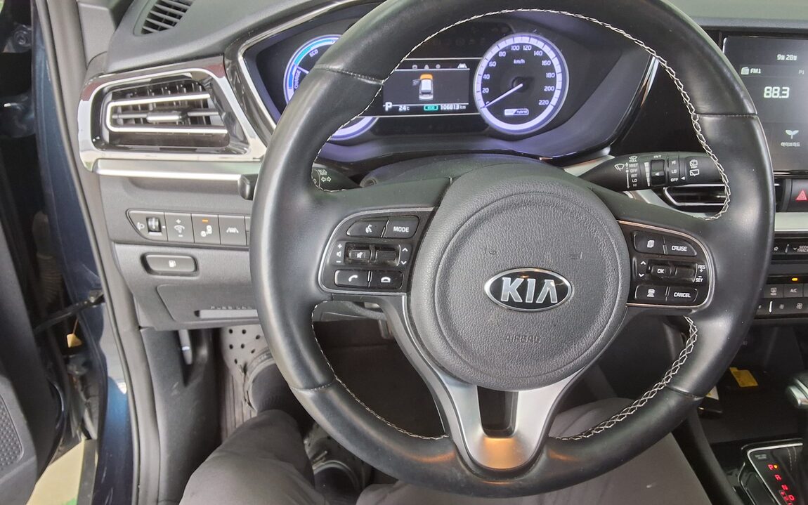 KIA THE NEW NIRO 1.6 GDI HEV PRESTIGE 2020 - zdjęcie 17