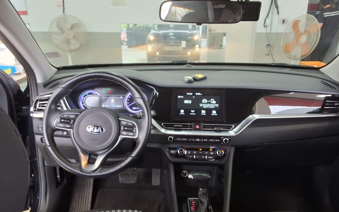 KIA THE NEW NIRO 1.6 GDI HEV PRESTIGE 2020 - zdjęcie 11