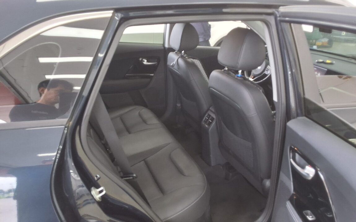 KIA THE NEW NIRO 1.6 GDI HEV PRESTIGE 2020 - zdjęcie 13