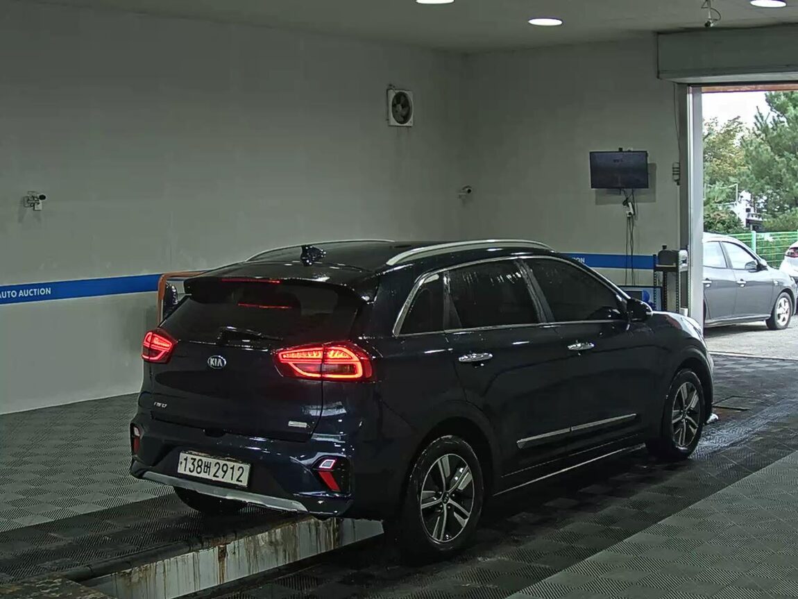 KIA THE NEW NIRO 1.6 GDI HEV PRESTIGE 2020 - zdjęcie 5