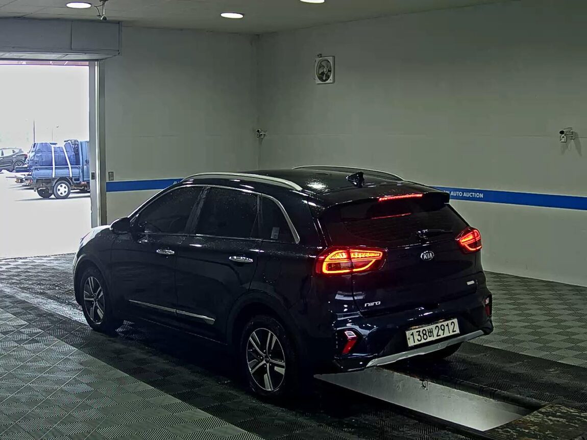 KIA THE NEW NIRO 1.6 GDI HEV PRESTIGE 2020 - zdjęcie 6