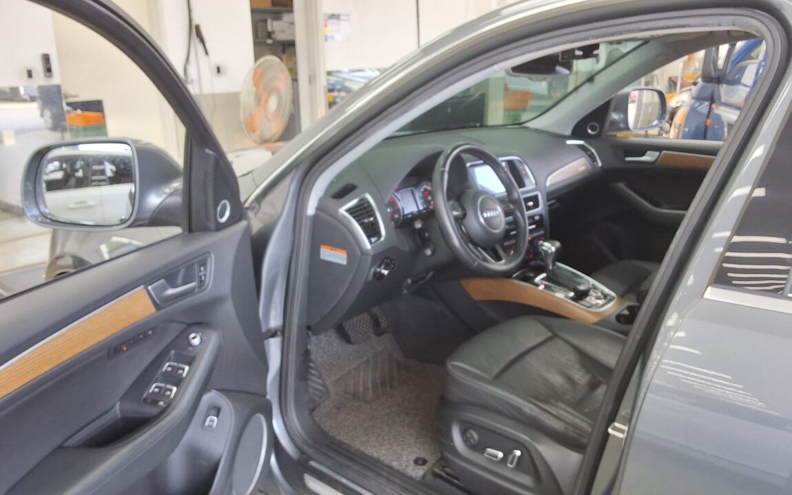 AUDI Q5 3.0 TDI QUATTRO 2014 - zdjęcie 10