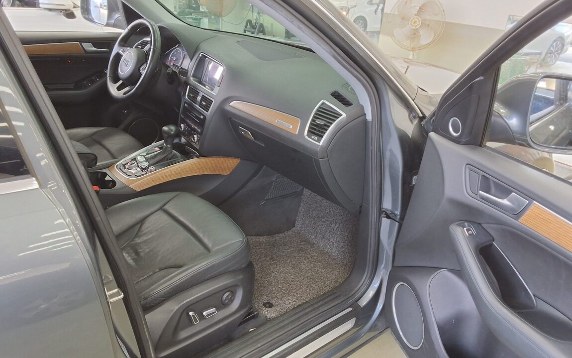 AUDI Q5 3.0 TDI QUATTRO 2014 - zdjęcie 14
