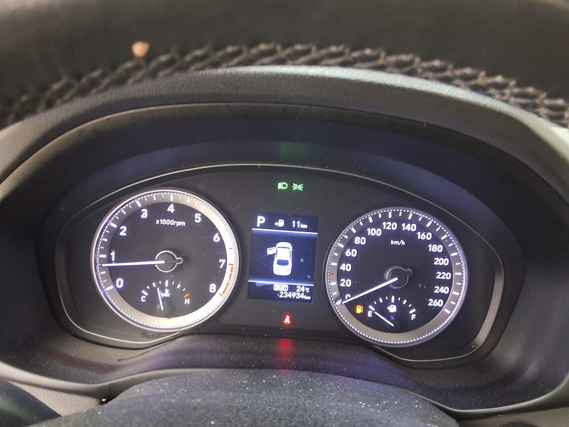 HYUNDAI GRANDEUR IG 2.4 GDi PREMIUM 2018 - zdjęcie 10