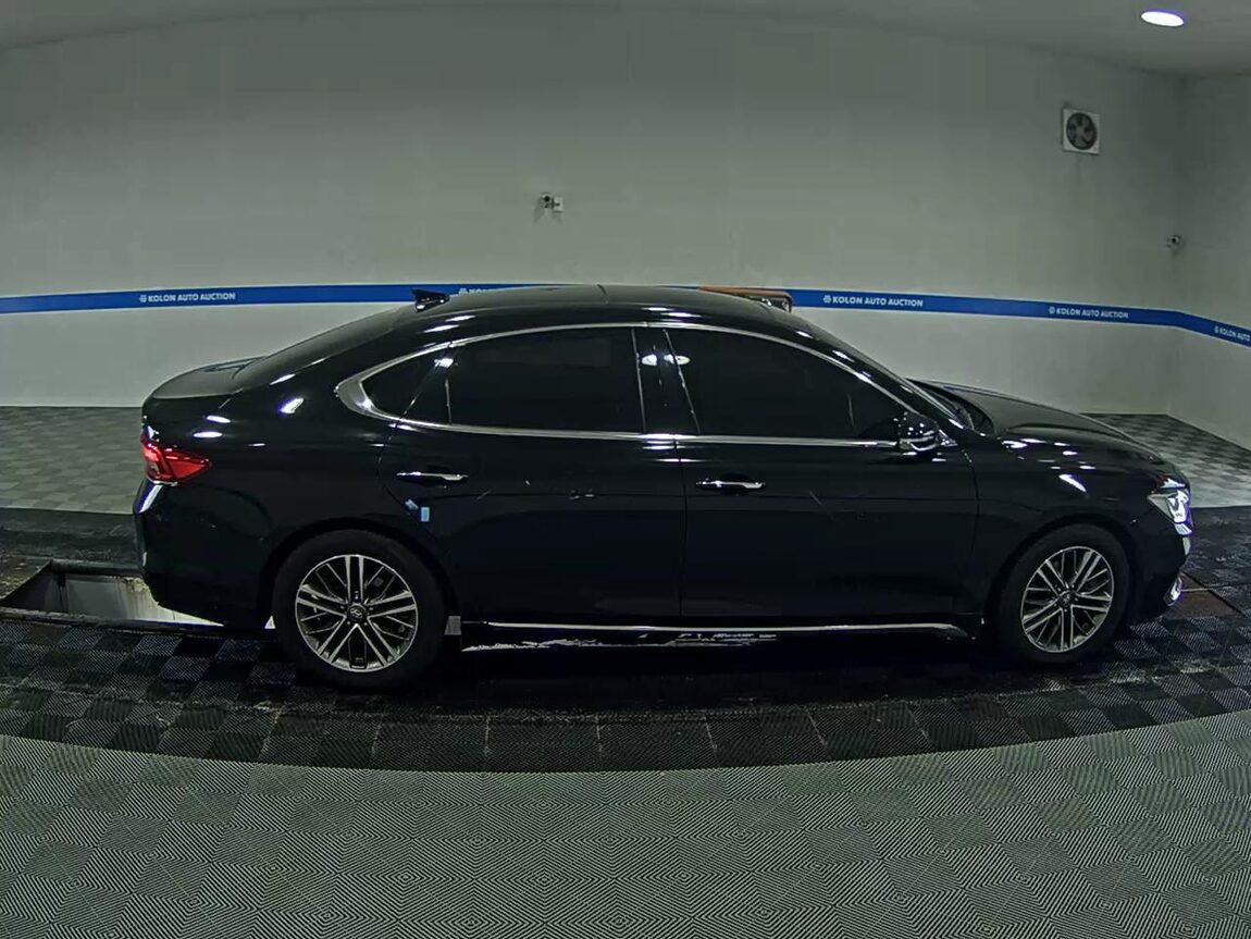 HYUNDAI GRANDEUR IG 2.4 GDi PREMIUM 2018 - zdjęcie 4