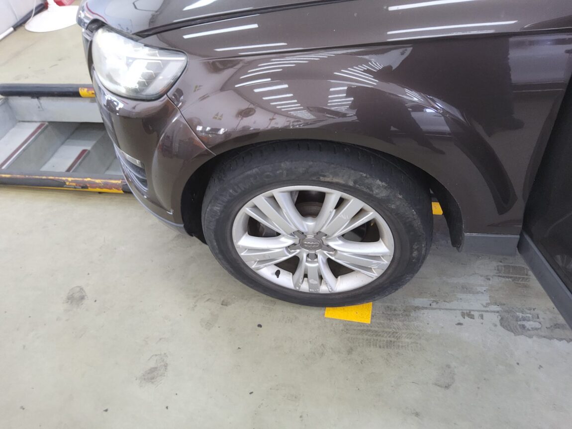 AUDI Q7 3.0 TDI QUATTRO 2011 - zdjęcie 23
