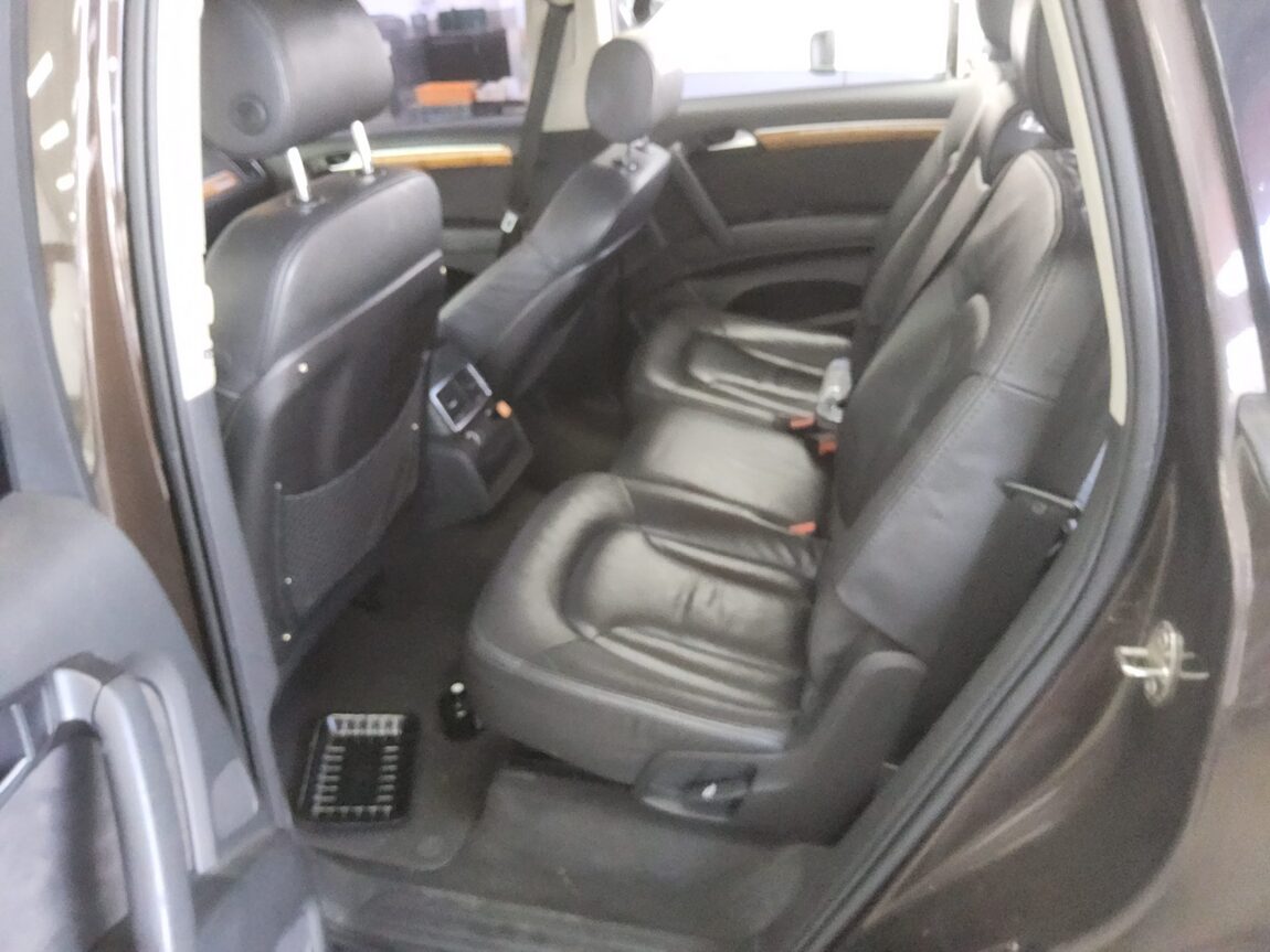AUDI Q7 3.0 TDI QUATTRO 2011 - zdjęcie 12