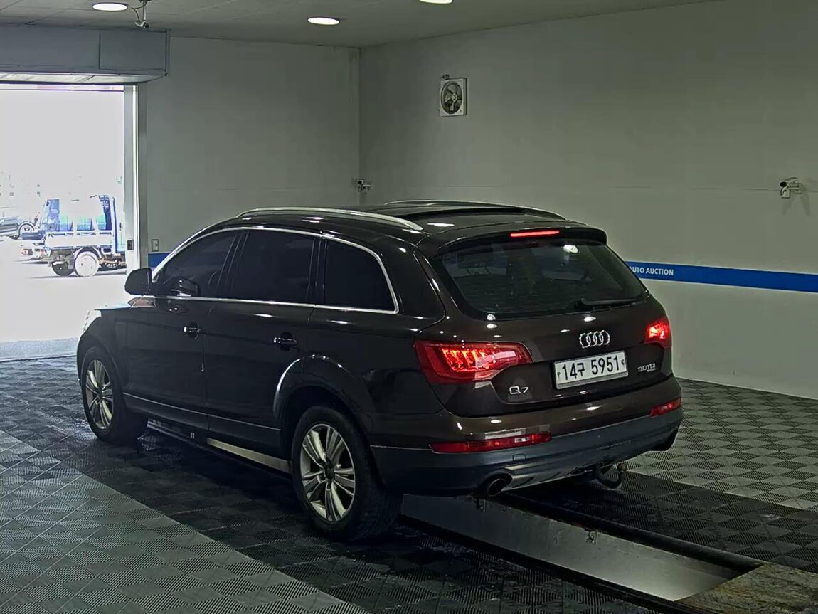 AUDI Q7 3.0 TDI QUATTRO 2011 - zdjęcie 6