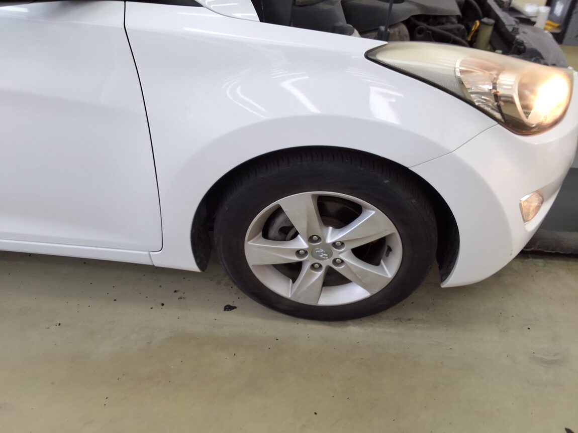 HYUNDAI AVANTE MD M16 GDi PREMIER 2011 - zdjęcie 22
