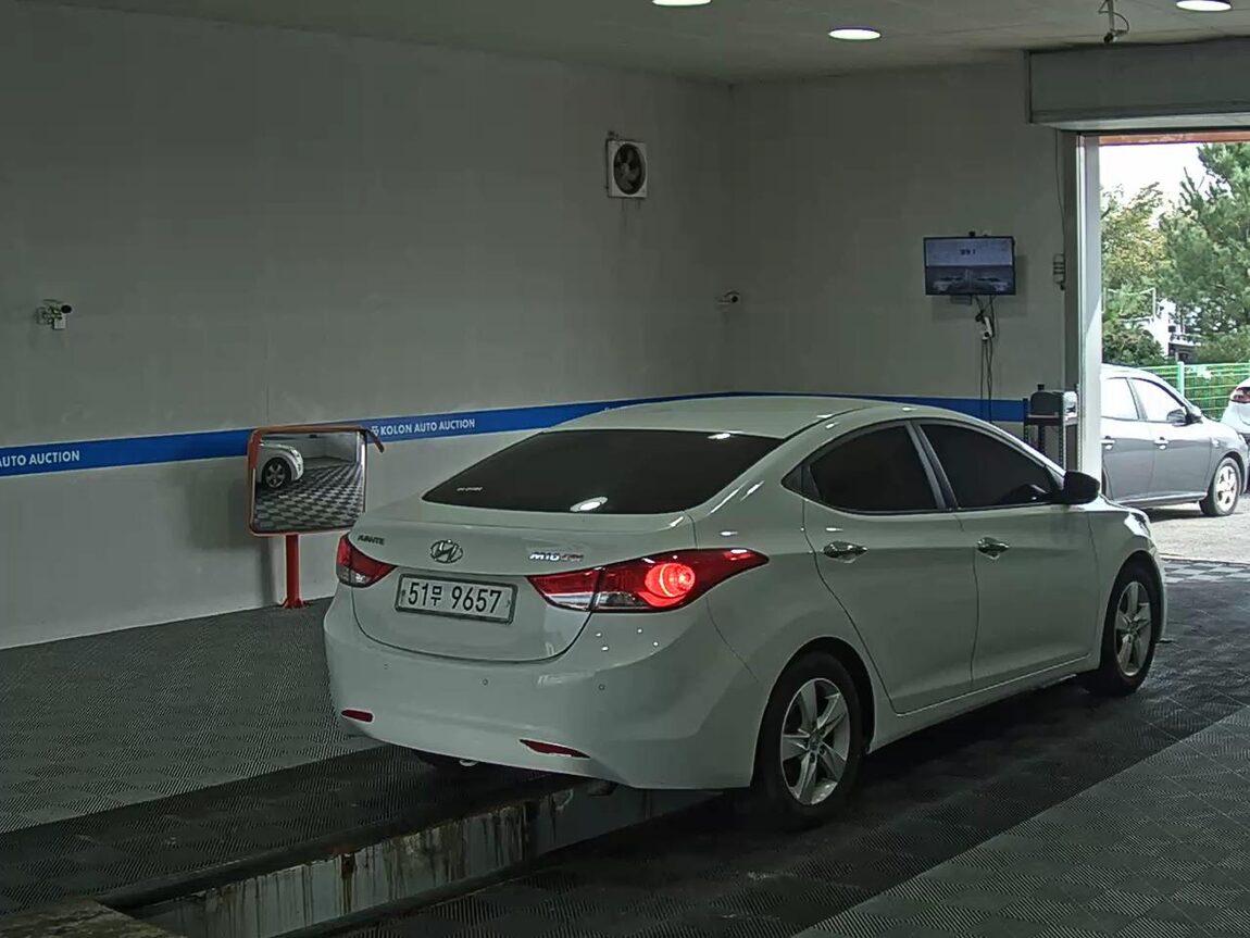 HYUNDAI AVANTE MD M16 GDi PREMIER 2011 - zdjęcie 5