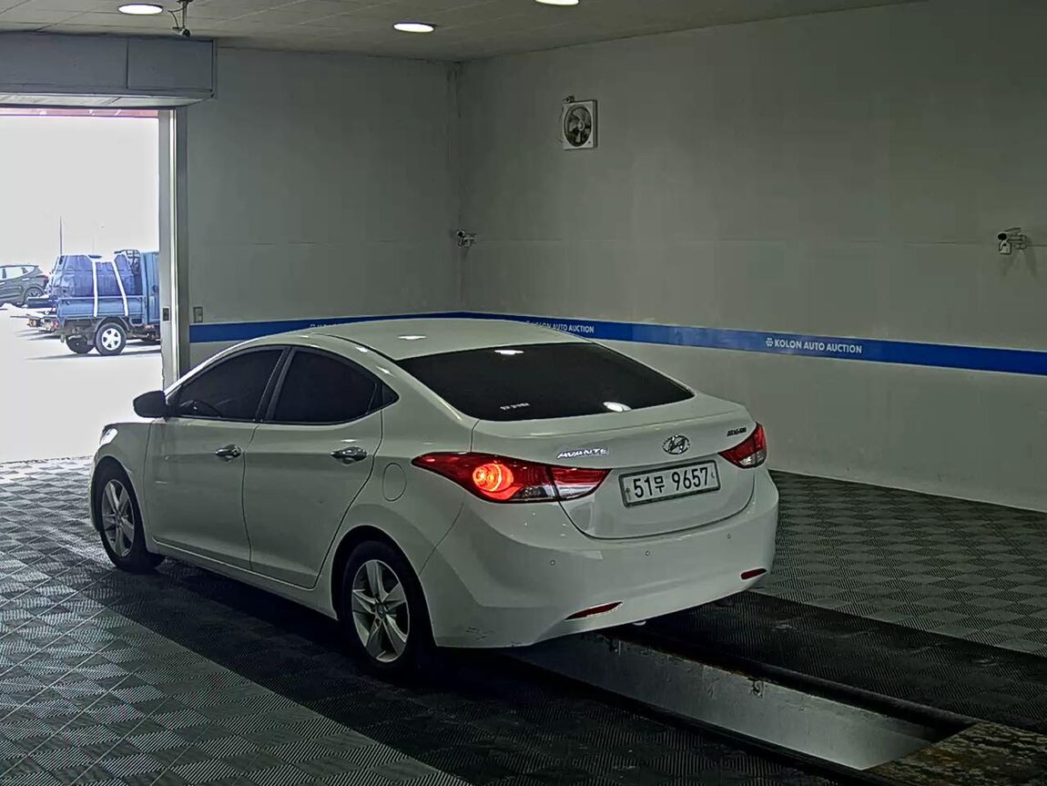 HYUNDAI AVANTE MD M16 GDi PREMIER 2011 - zdjęcie 6