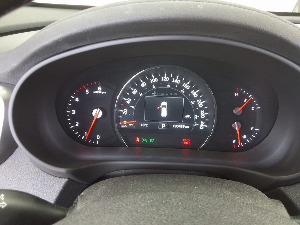 KIA ALL NEW SORENTO R2.2 4WD NOBLESSE SPECIAL 2016 - zdjęcie 9