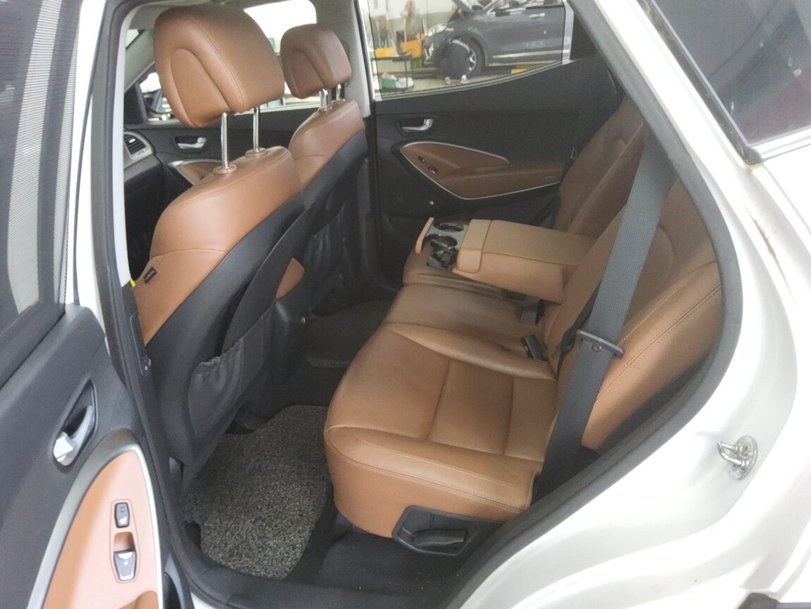 HYUNDAI SANTA FE THE PRIME DIESEL R2.0 2WD EXCLUSIVE SPECIAL 2016 - zdjęcie 12