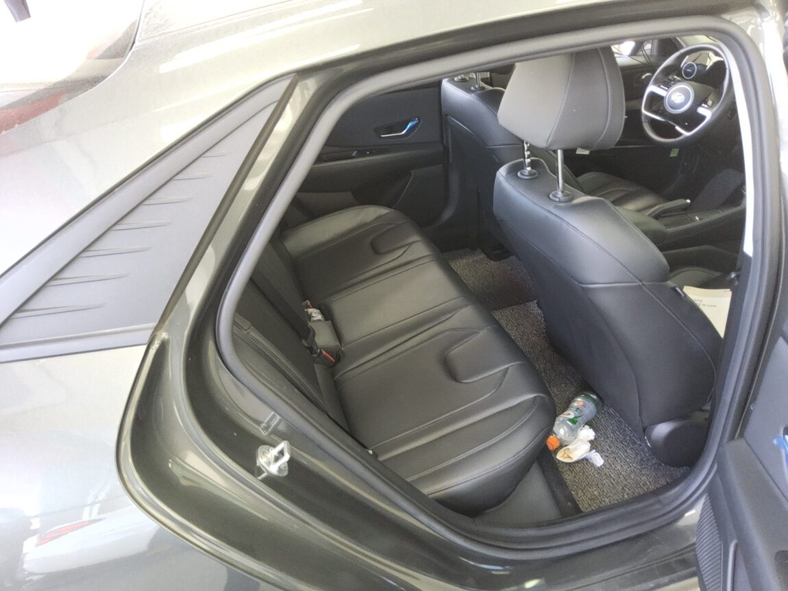 HYUNDAI AVANTE (CN7) 1.6 GASOLINE MODERN 2021 - zdjęcie 13