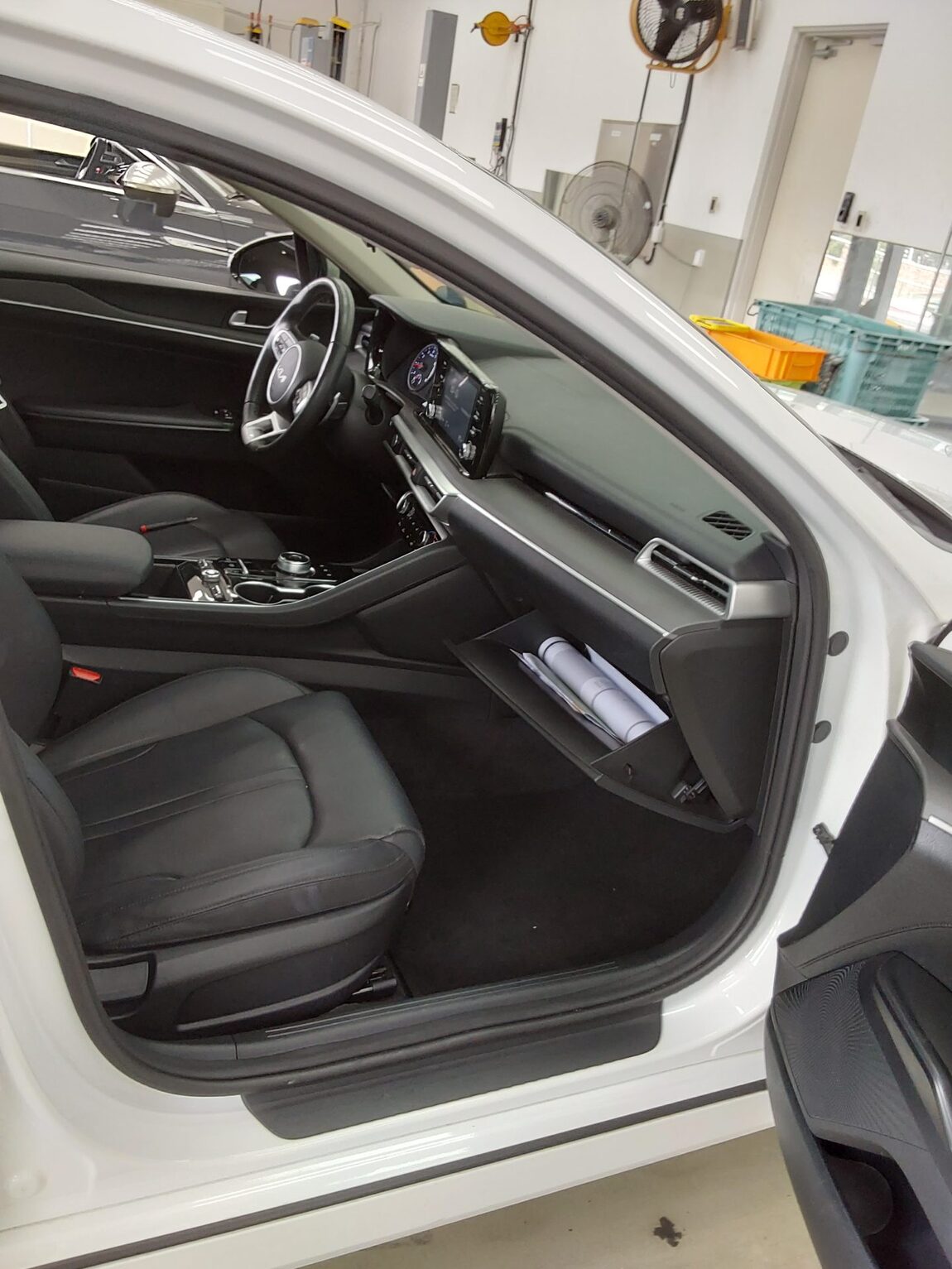 KIA NEW K5 (DL3) 2.0 LPI RENTAL CAR STANDARD 2023 - zdjęcie 14