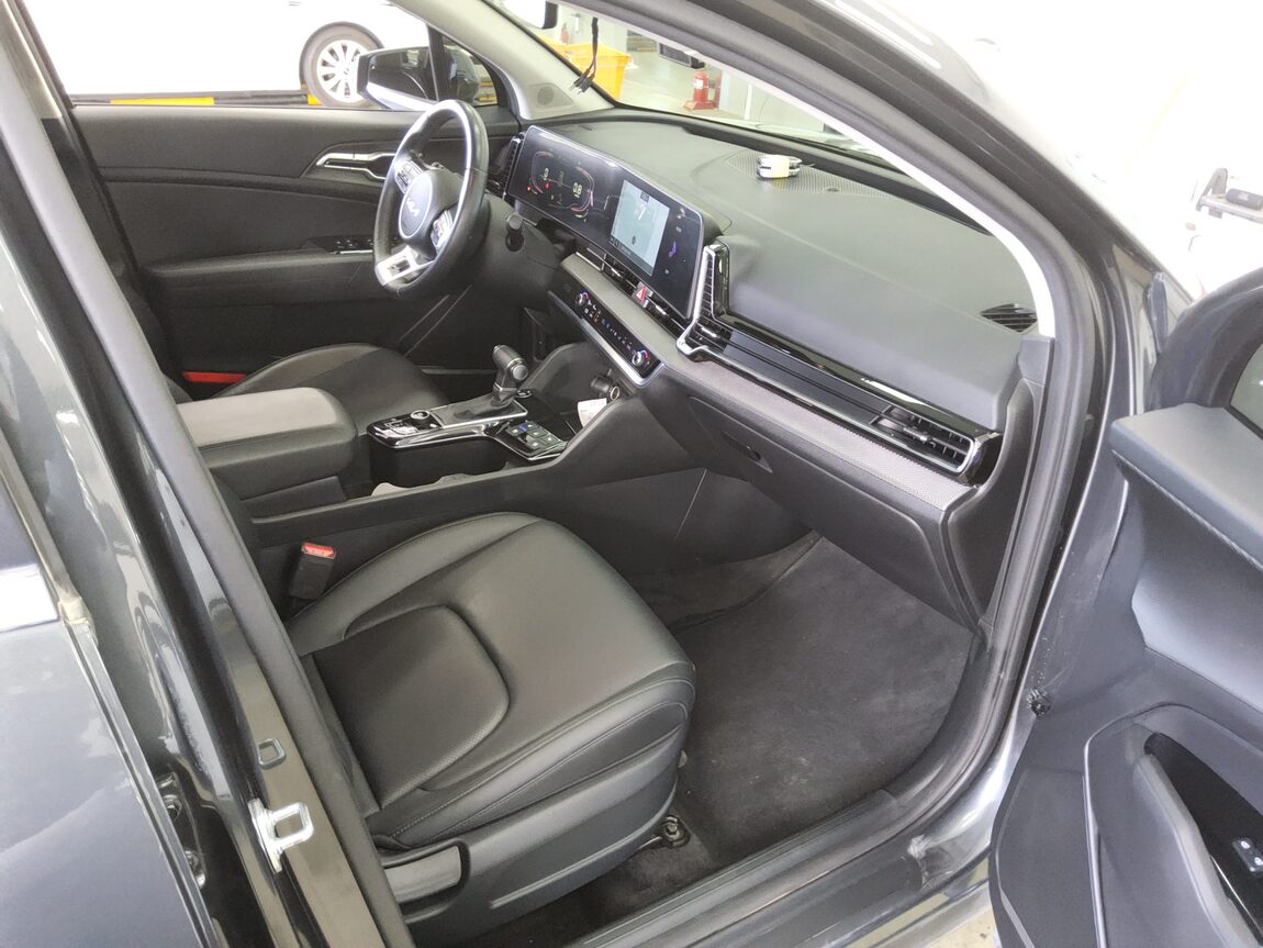KIA THE ALL NEW SPORTAGE 2.0 DIESEL 2WD PRESTIGE 2024 - zdjęcie 14