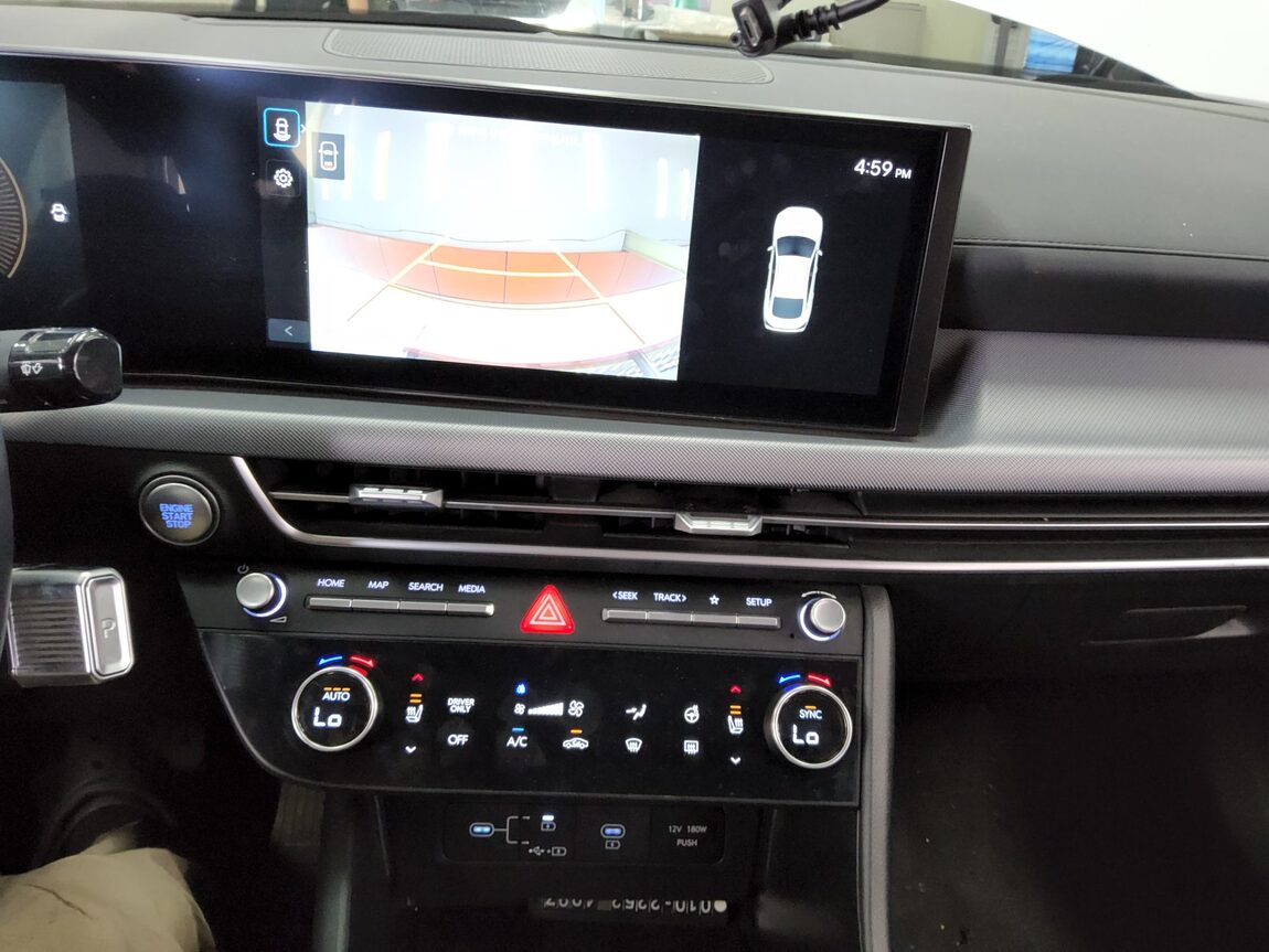 HYUNDAI SONATA THE EDGE HYBRID 2.0 HEV PREMIUM 2024 - zdjęcie 18