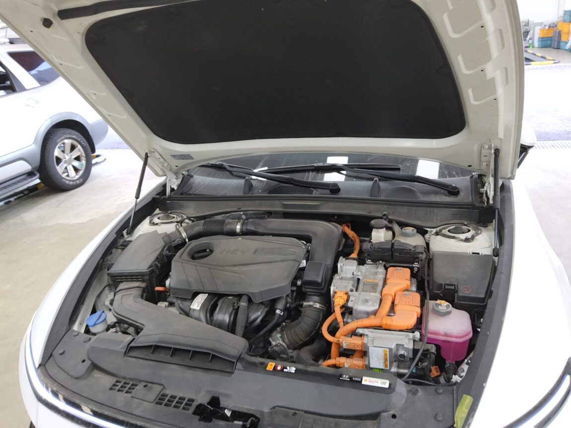 HYUNDAI SONATA THE EDGE HYBRID 2.0 HEV PREMIUM 2024 - zdjęcie 20