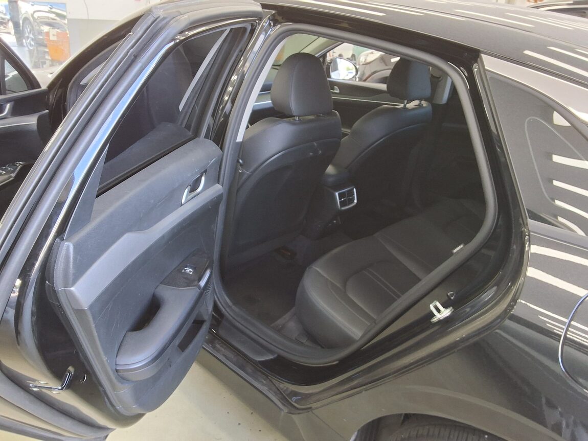 KIA NEW K5 (DL3) 2.0 GASOLINE TRENDY 2023 - zdjęcie 12