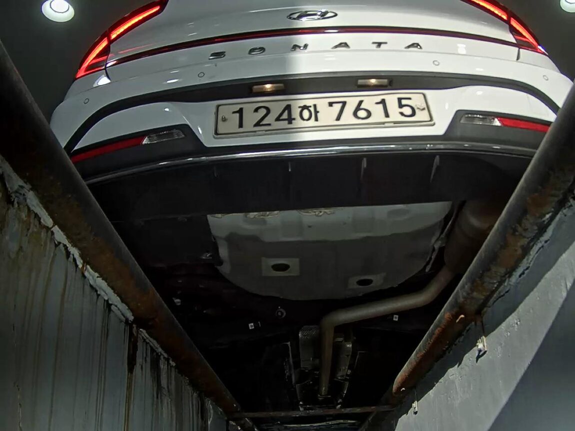 HYUNDAI SONATA (DN8) G2.0 PREMIUM 2021 - zdjęcie 8