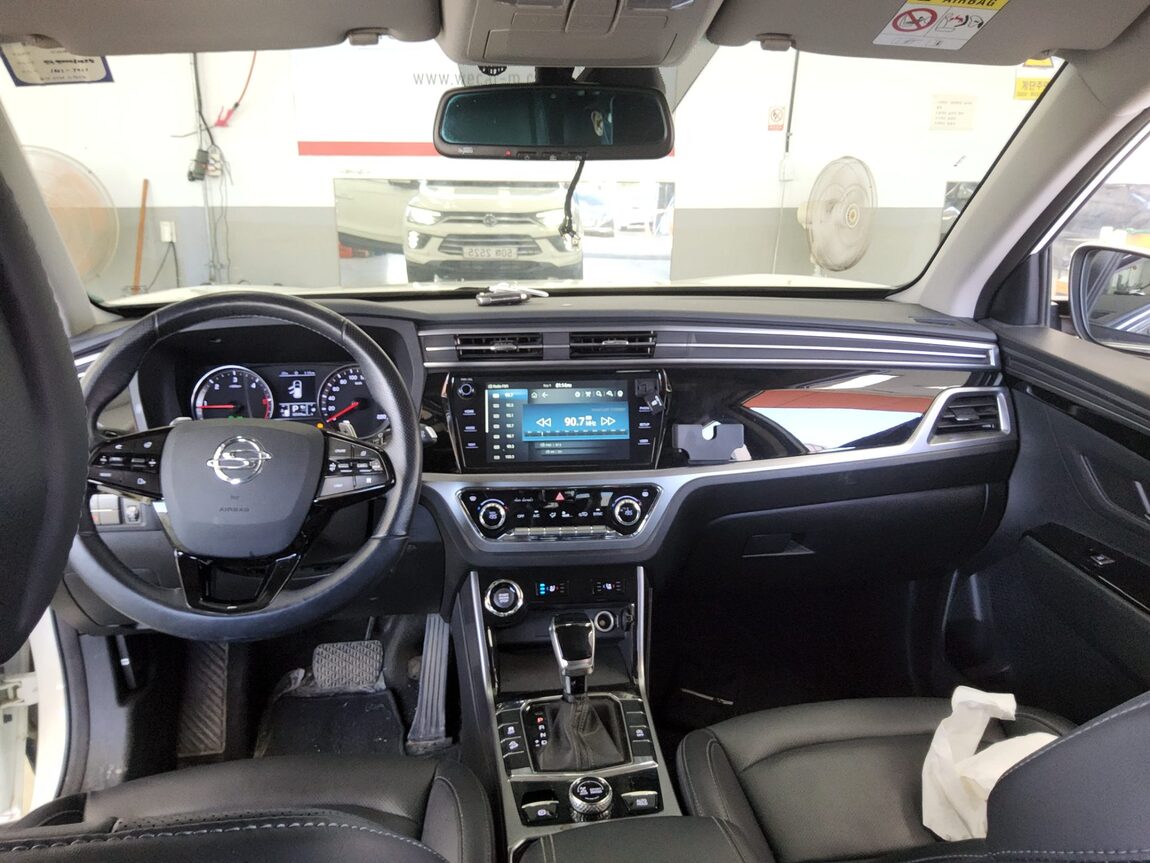 KG MOBILITY (SSANGYONG) ALL NEW KORANDO 1.6 DIESEL AWD C5 PLUS 2022 - zdjęcie 11