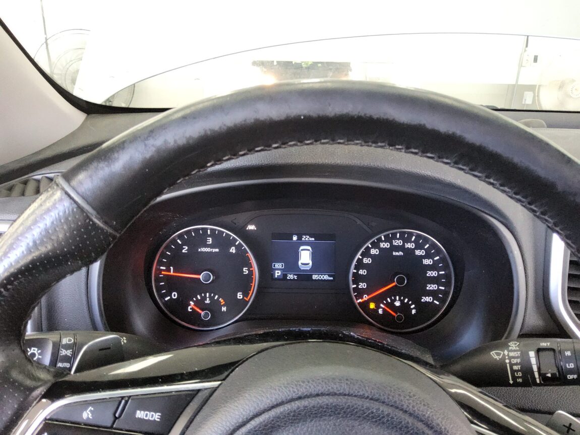 KIA SPORTAGE THE BOLD R2.0 DIESEL 2WD PRESTIGE 2019 - zdjęcie 9