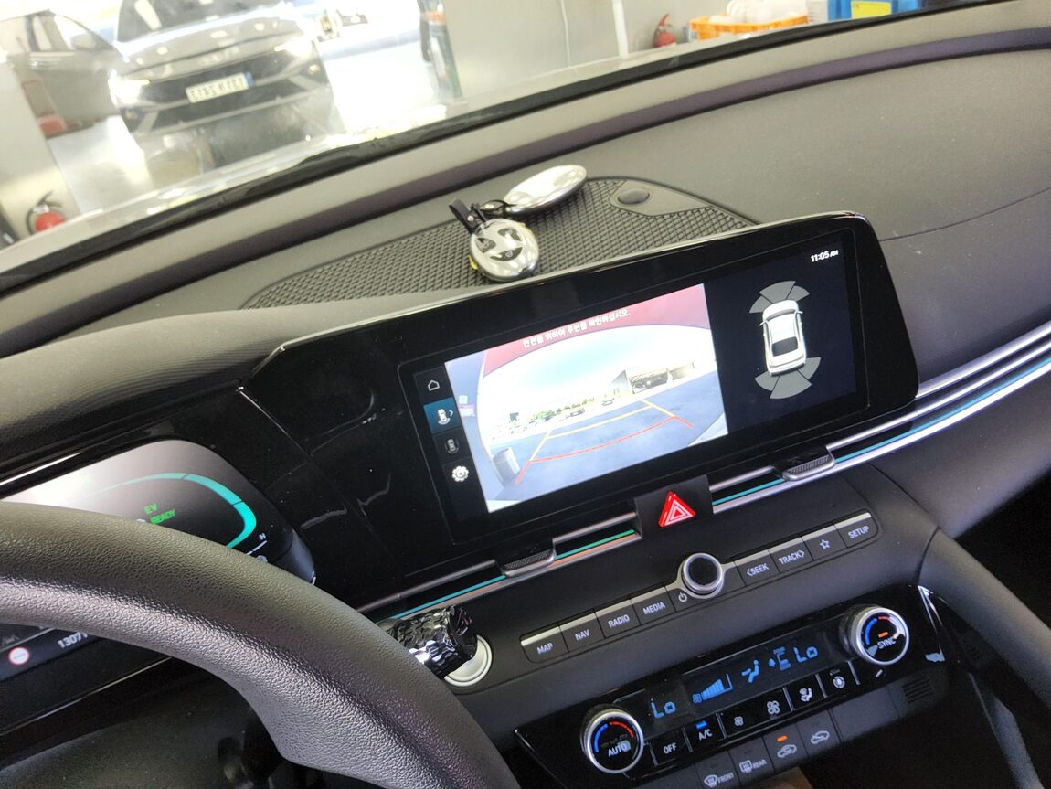 HYUNDAI THE NEW AVANTE HYBRID (CN7) 1.6 HEV SMART 2024 - zdjęcie 18