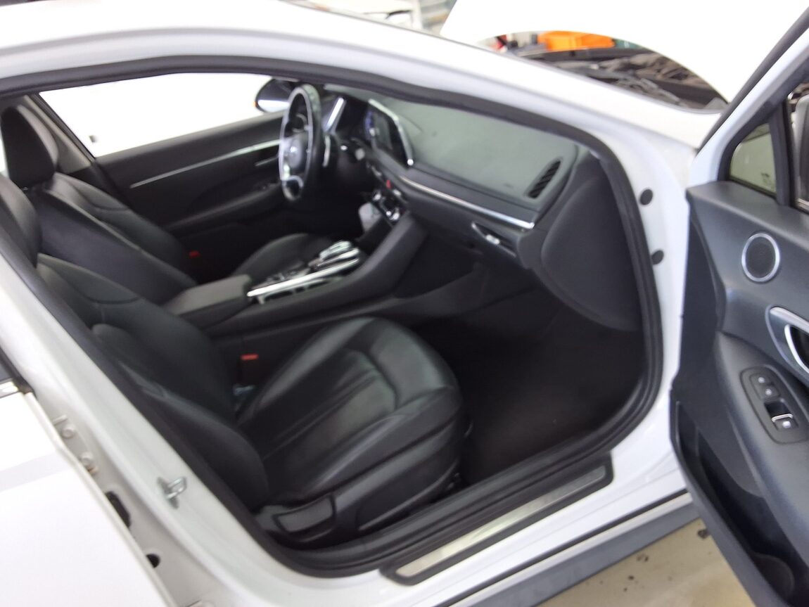 HYUNDAI SONATA (DN8) G2.0 PREMIUM 2021 - zdjęcie 15