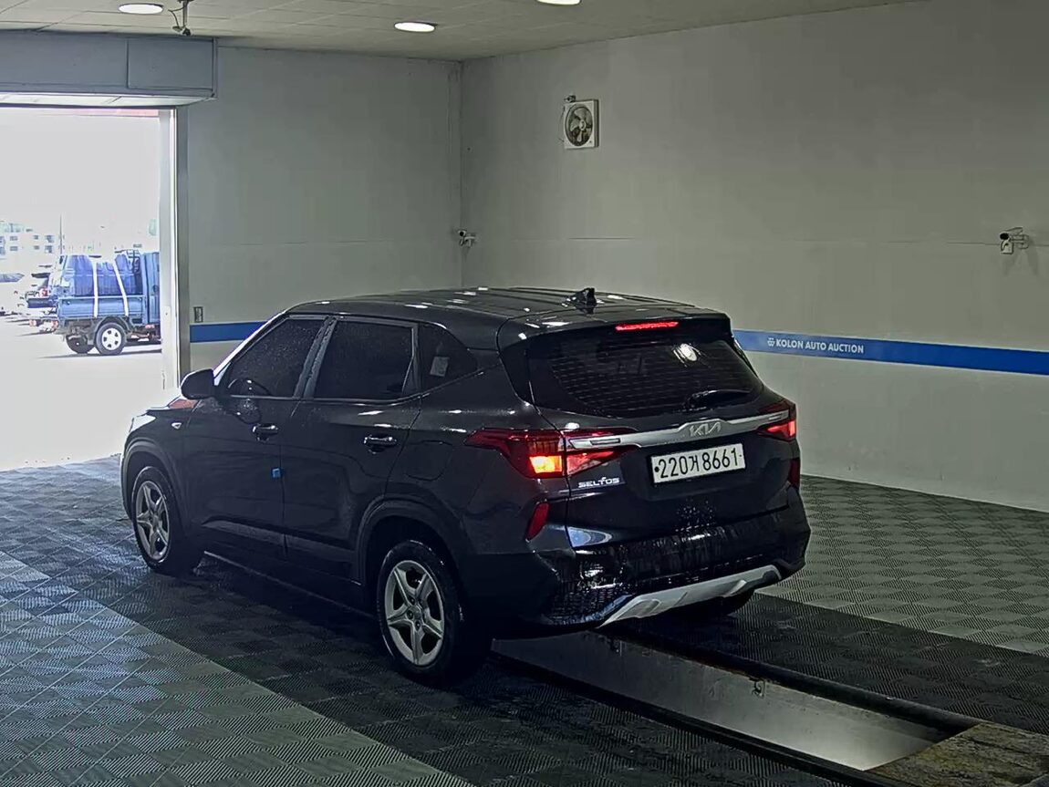 KIA SELTOS 1.6 GASOLINE 2WD TRENDY 2022 - zdjęcie 6
