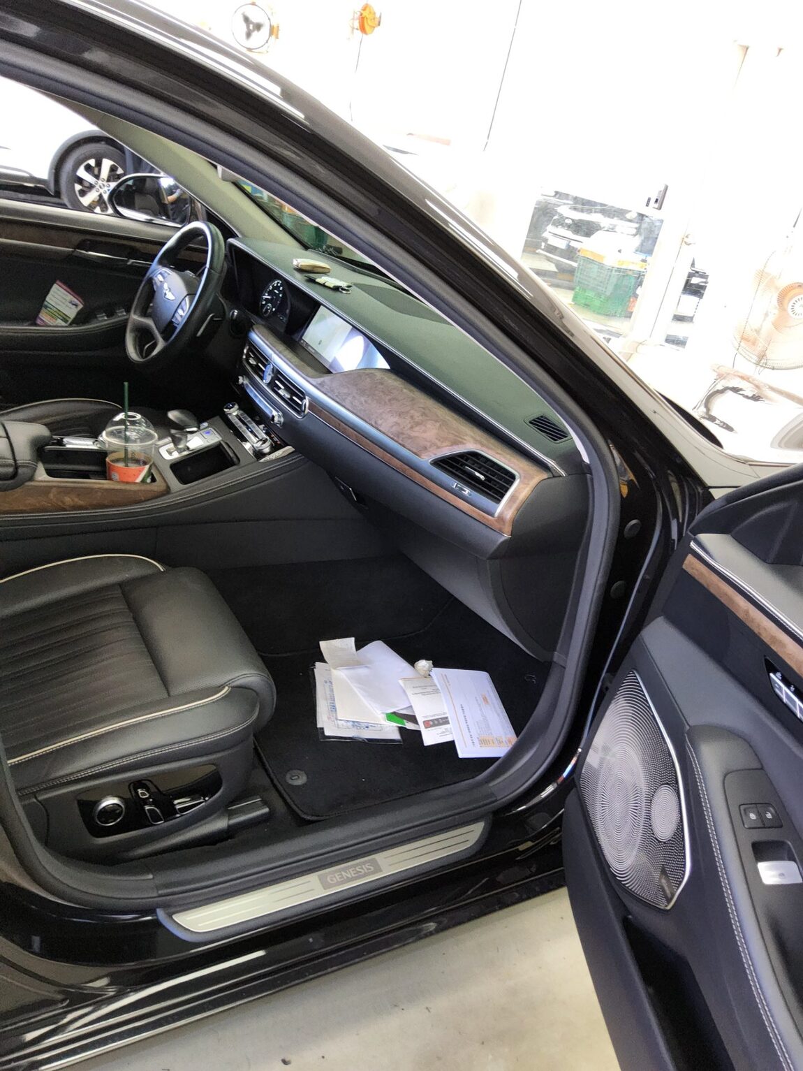GENESIS G90 5.0 AWD PRESTIGE 2019 - zdjęcie 14
